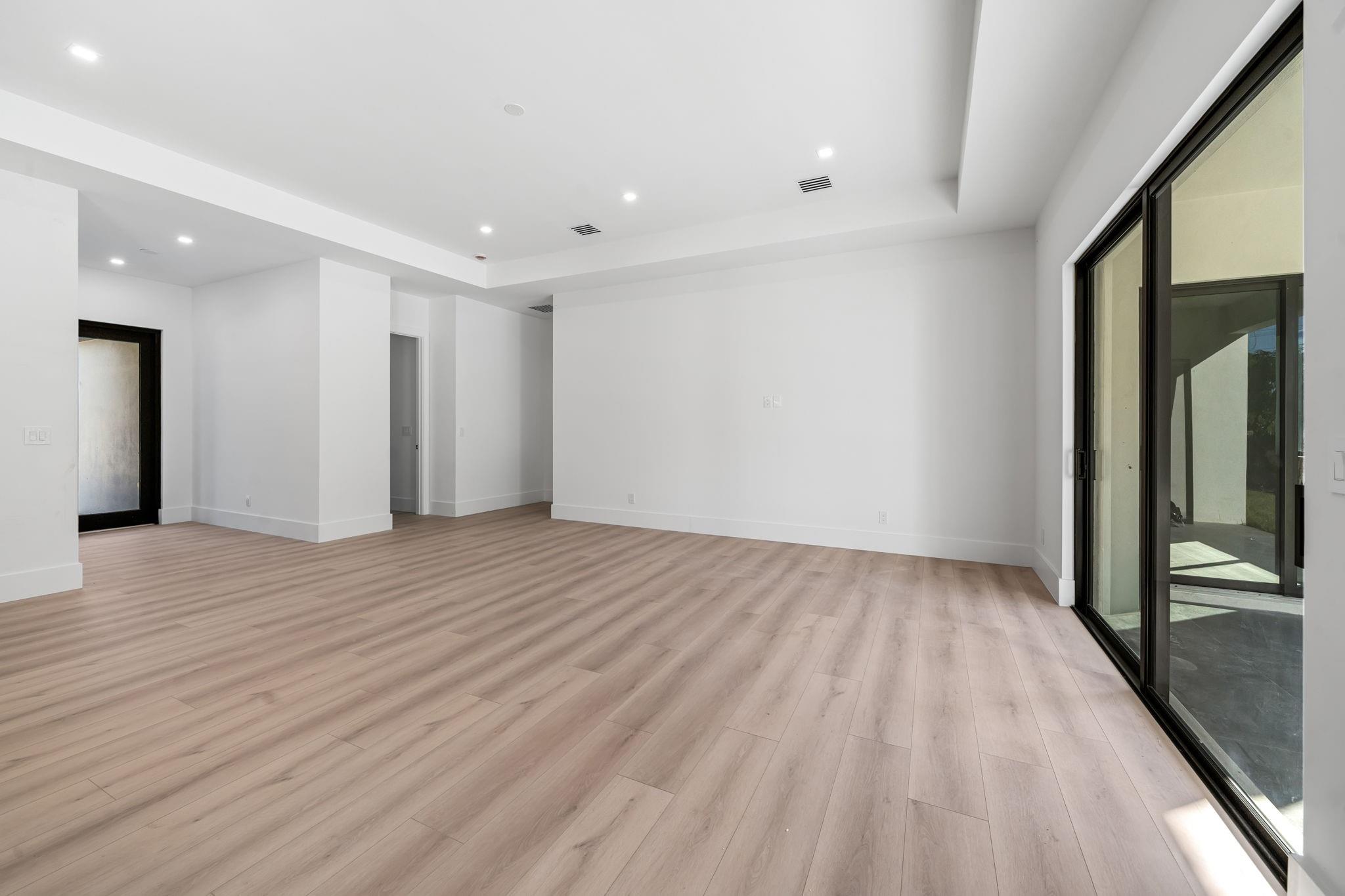 Acreage & Unrec - Residential