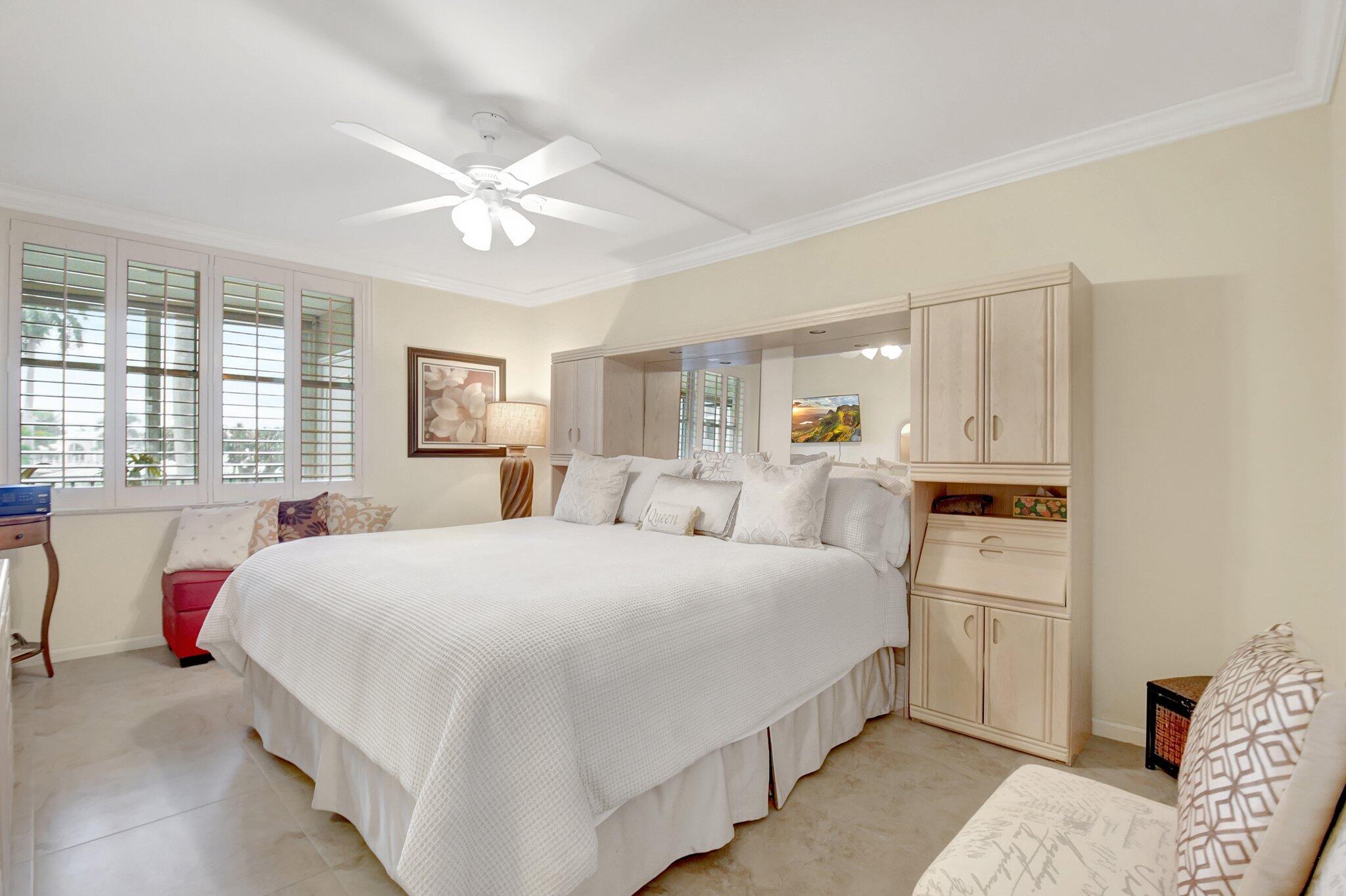 SEAGATE OF HIGHLAND CONDO - Residential