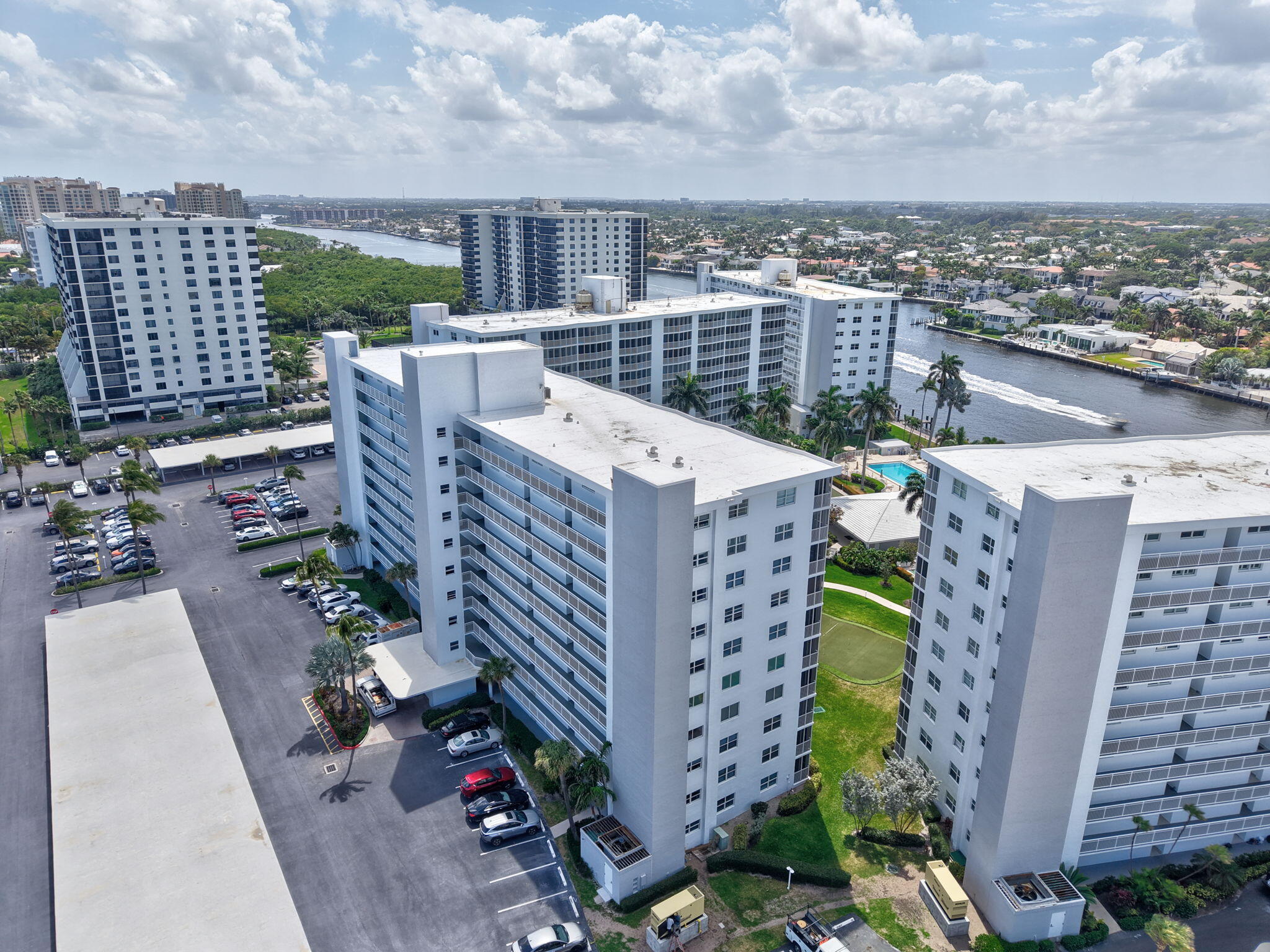 SEAGATE OF HIGHLAND CONDO - Residential