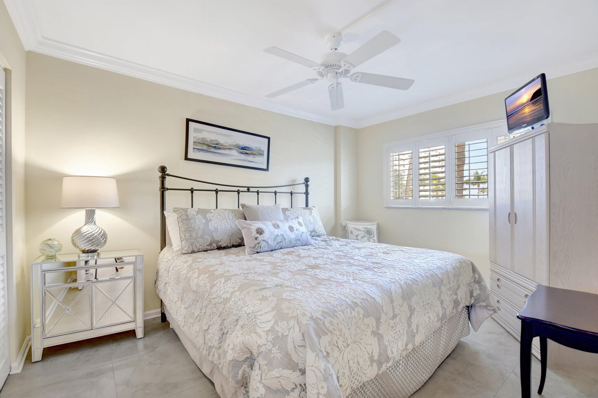 SEAGATE OF HIGHLAND CONDO - Residential