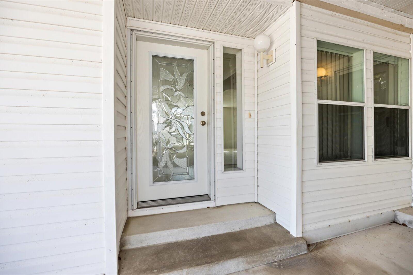 8029 Meadowlark Lane