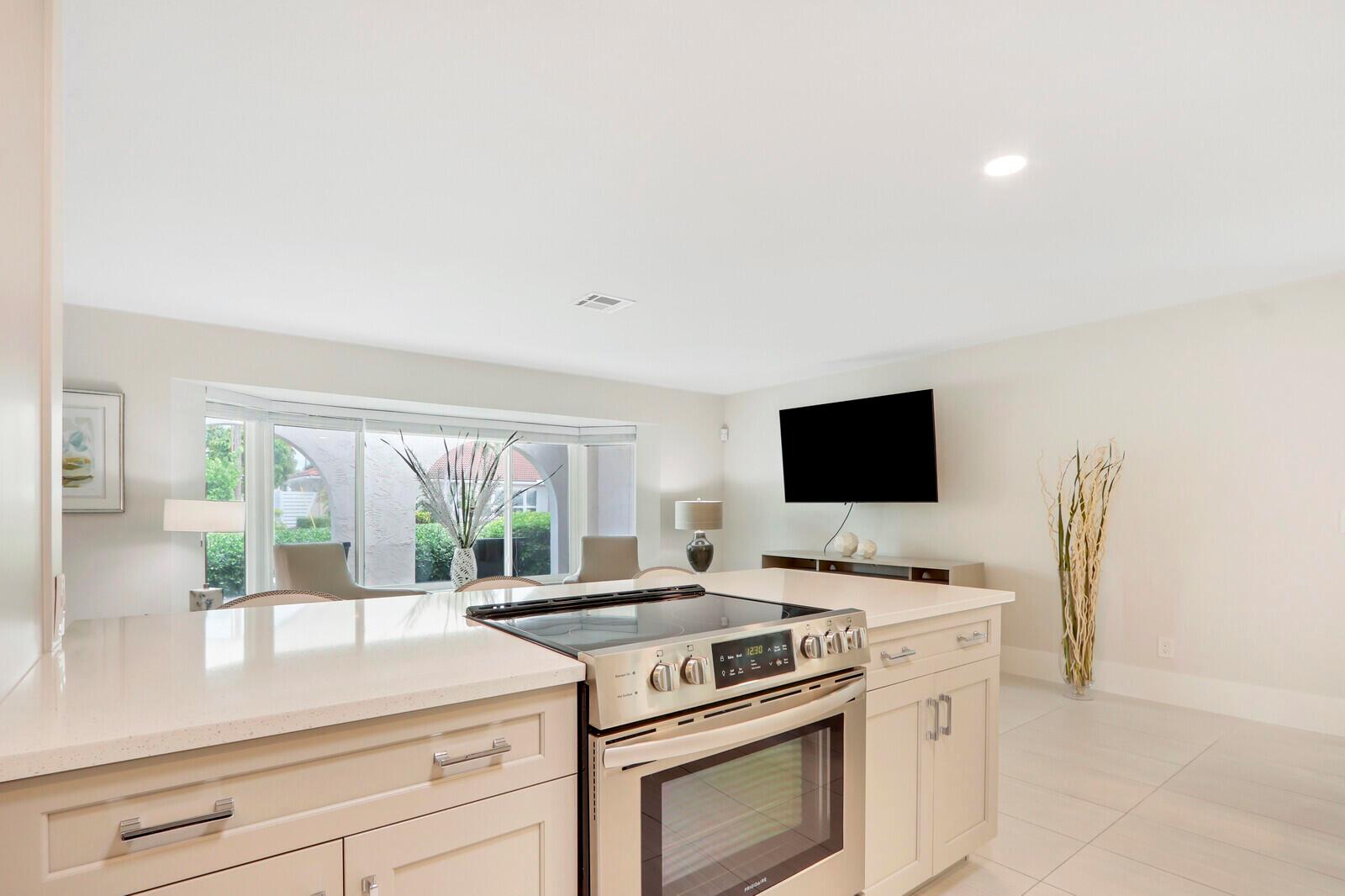 1151 Fairview Lane