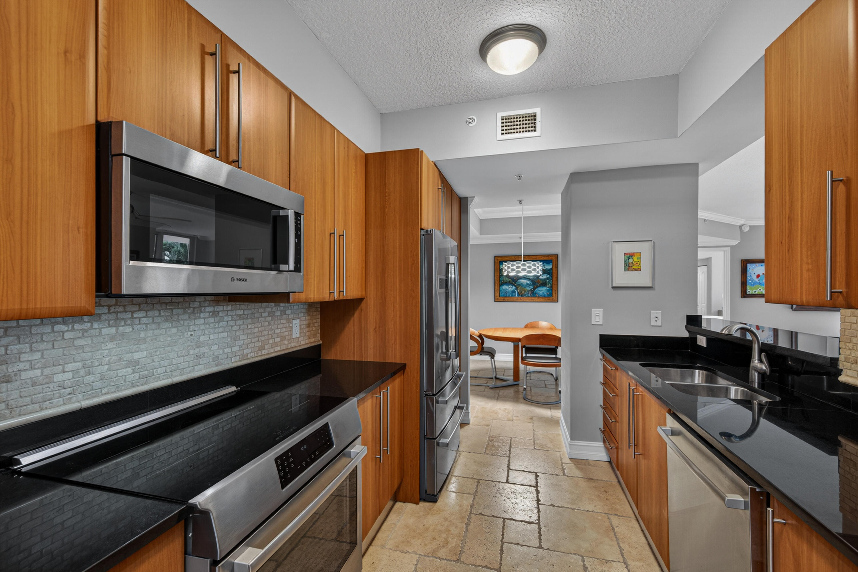 101 SE 20th Avenue 201