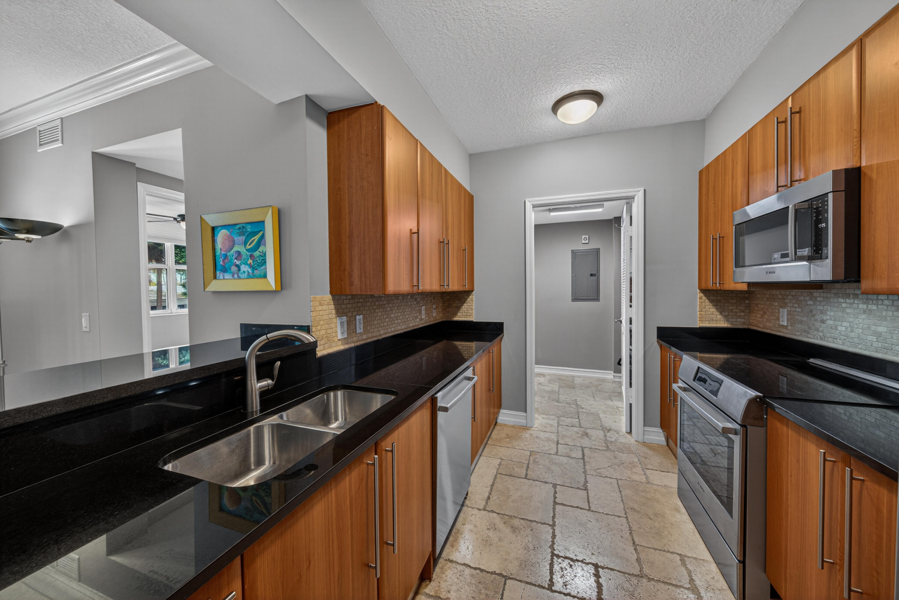 101 SE 20th Avenue 201