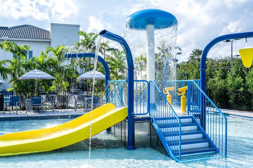 Mizner Country Club - Residential