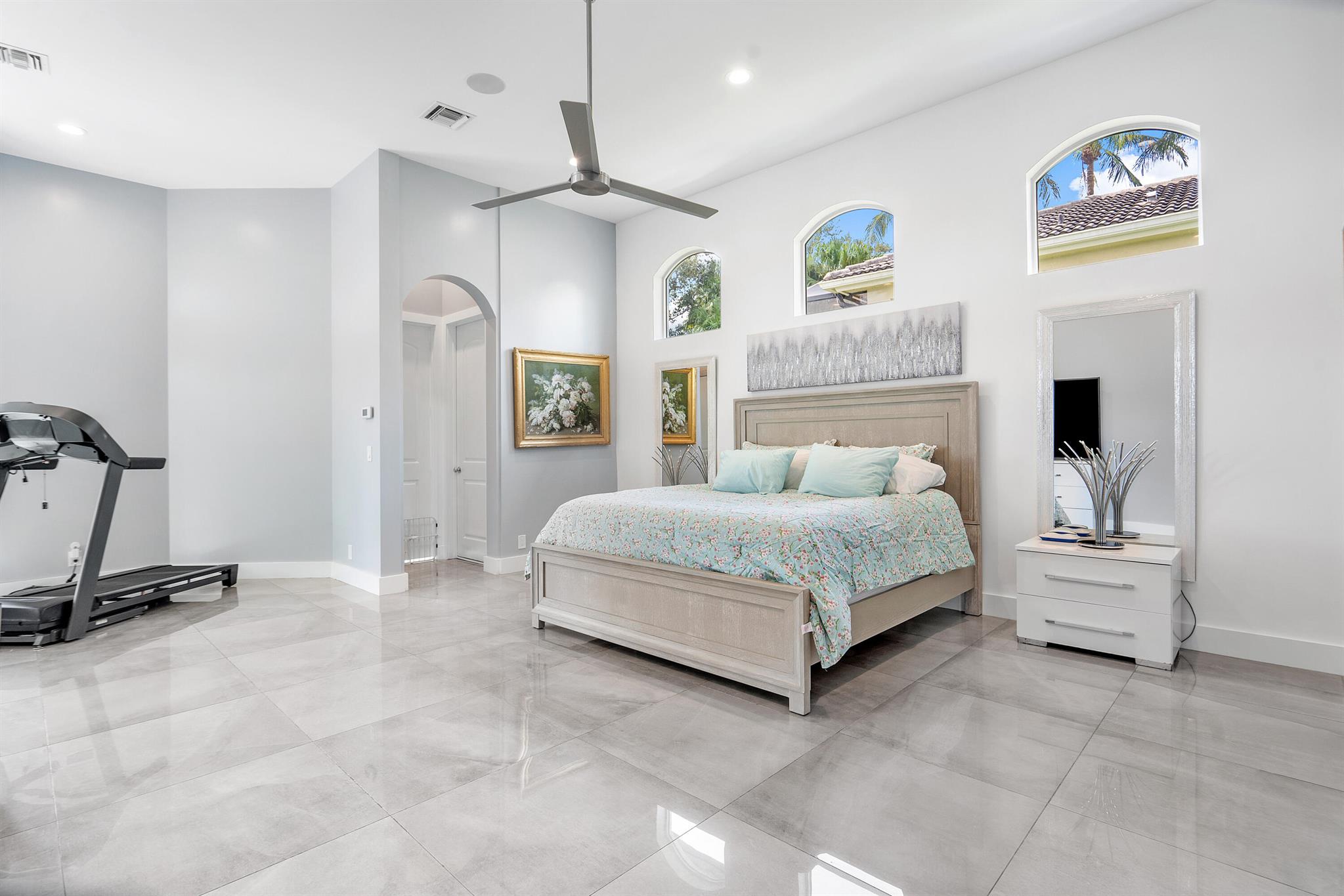 Mizner Country Club - Residential