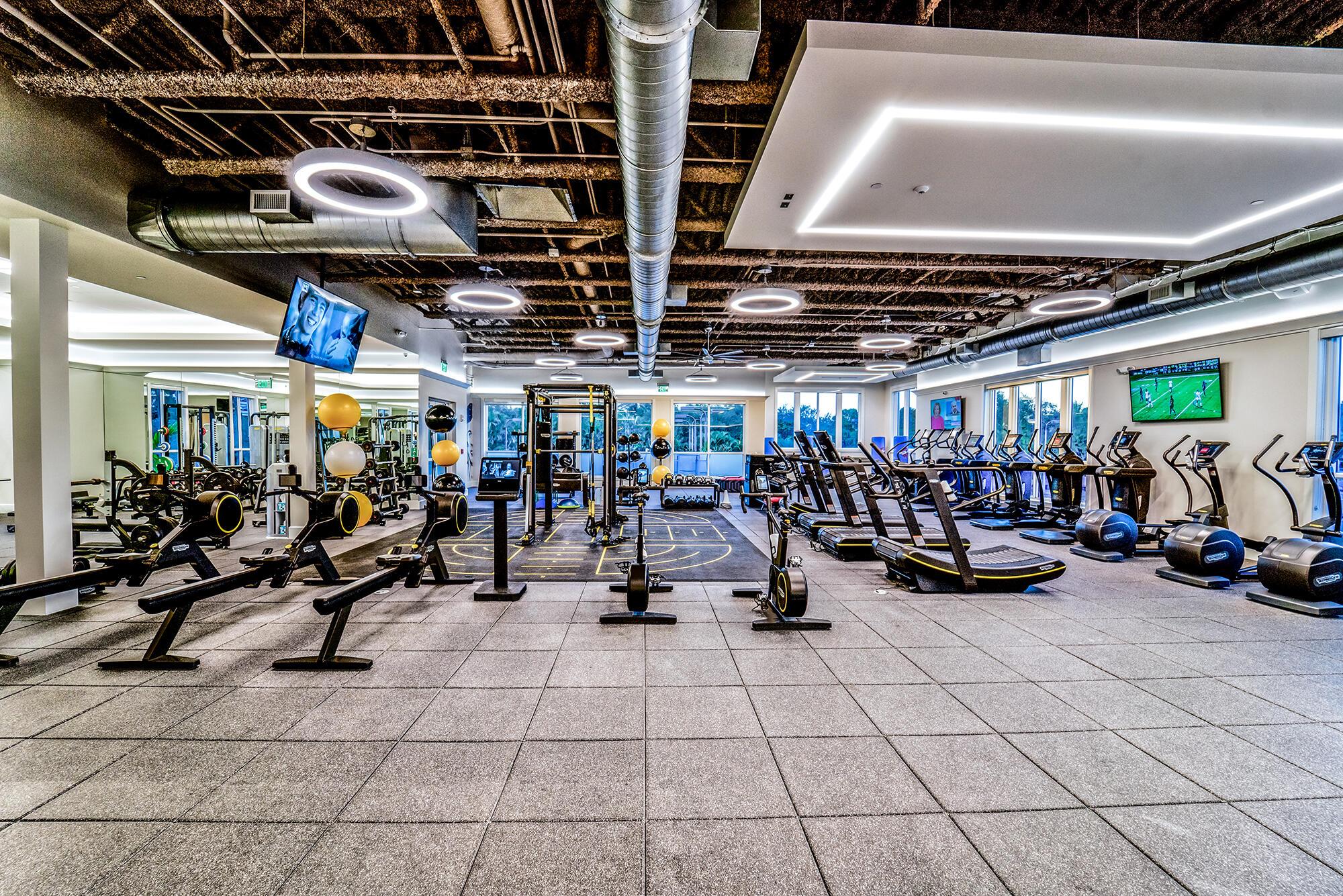 Mizner Country Club - Residential