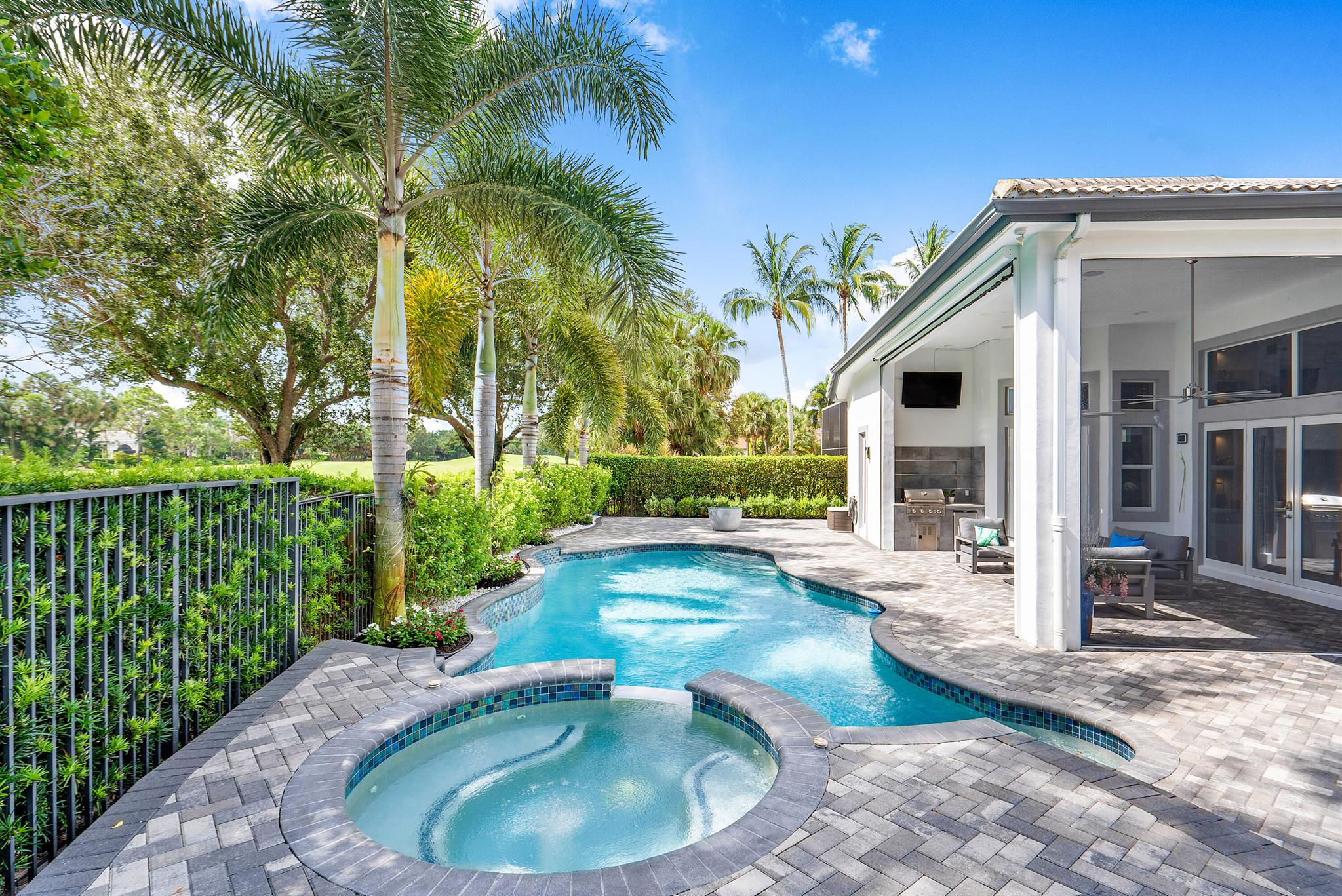 Mizner Country Club - Residential