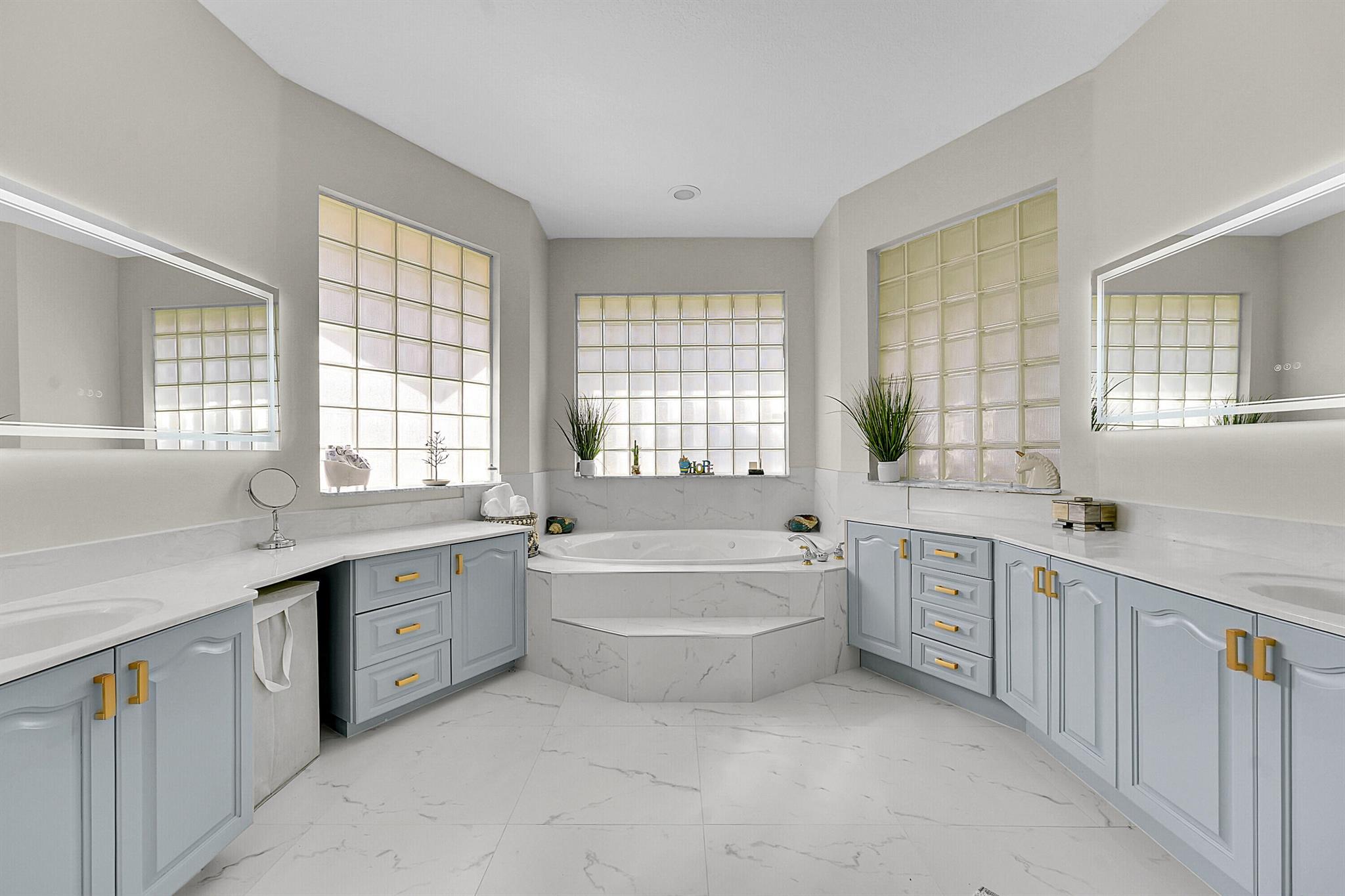 GREENVIEW SHORES 2 OF WEL - Residential Lease