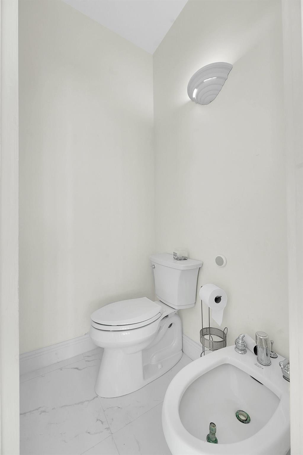 GREENVIEW SHORES 2 OF WEL - Residential Lease