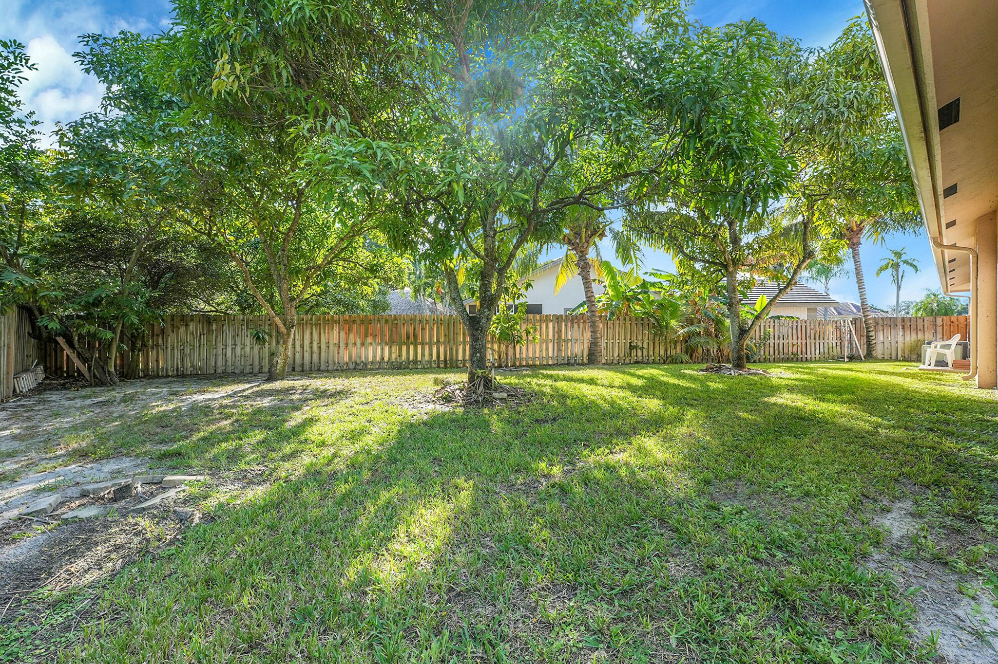 GREENVIEW SHORES 2 OF WEL - Residential Lease