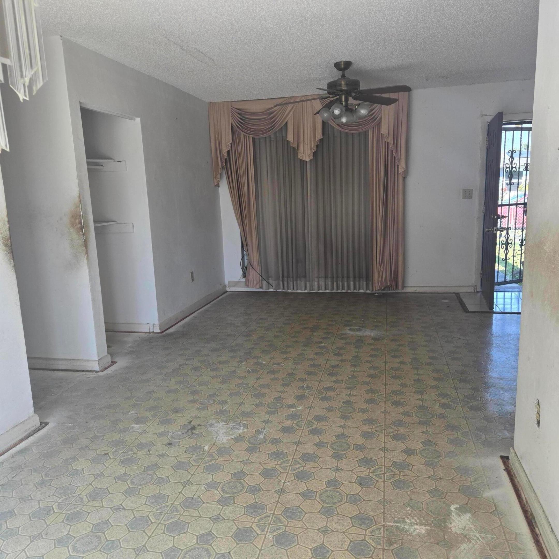 7TH ADDN TO RICHMOND HEIGHTS ESTATES - Residential