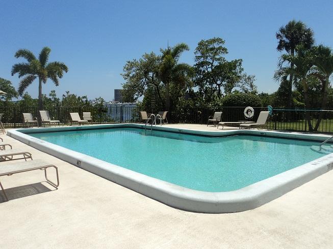 Twelve Oaks - Residential Lease