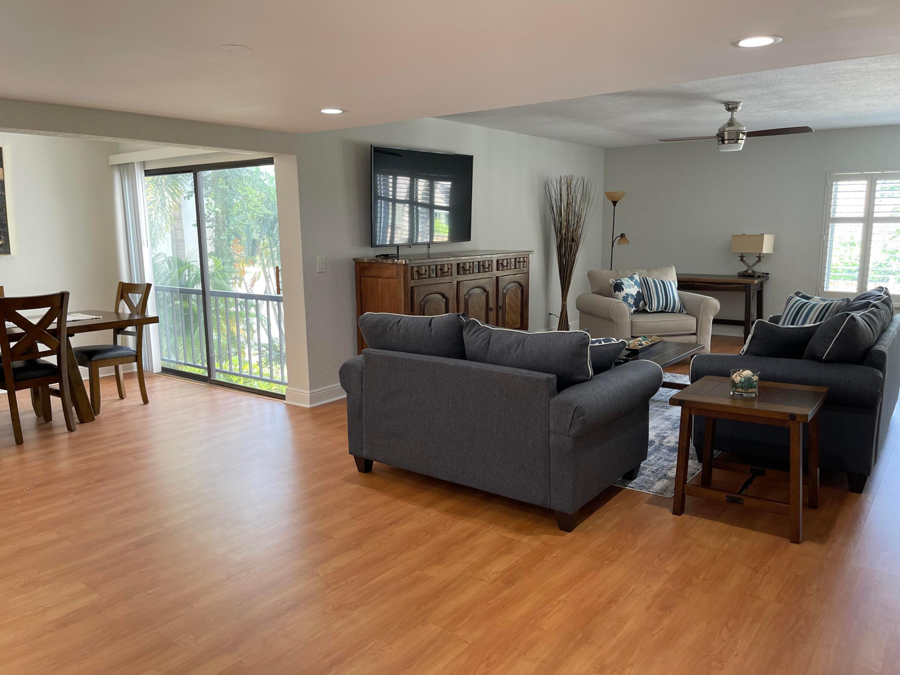 Twelve Oaks - Residential Lease