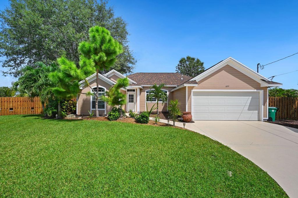 Photo of 1277 SW Mot Court, Port St Lucie, FL 34953 (MLS # R10912171)