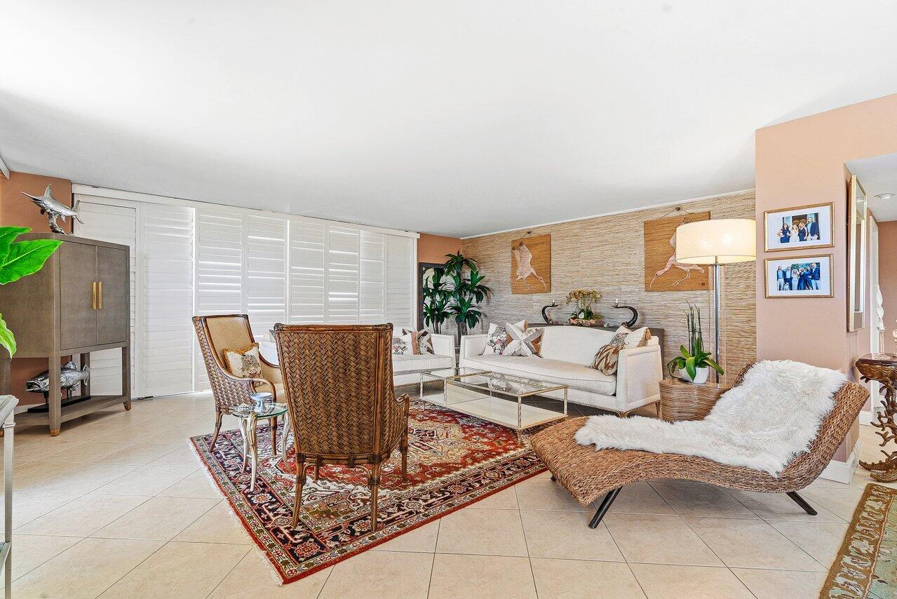 MARTINIQUE 2 CONDO - Residential