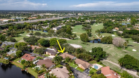 Tiny photo for 941 BAYBERRY POINT Drive, Plantation, FL 33324 (MLS # B26079817)