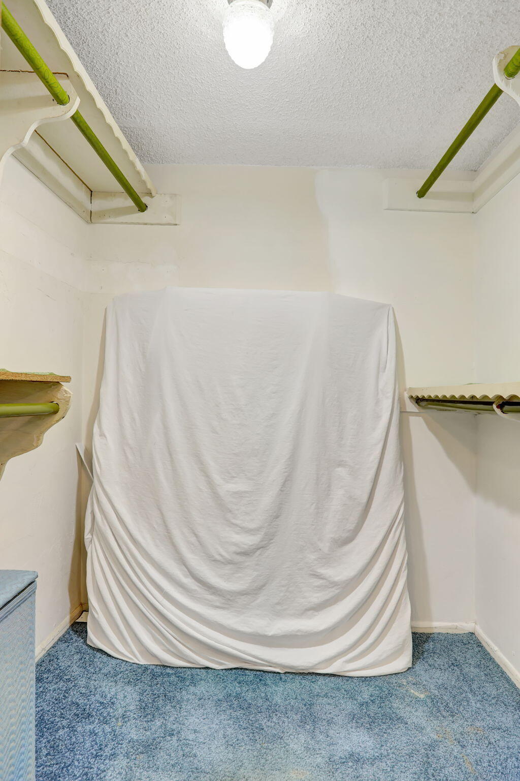 SAPPHIRE CONDO - Residential