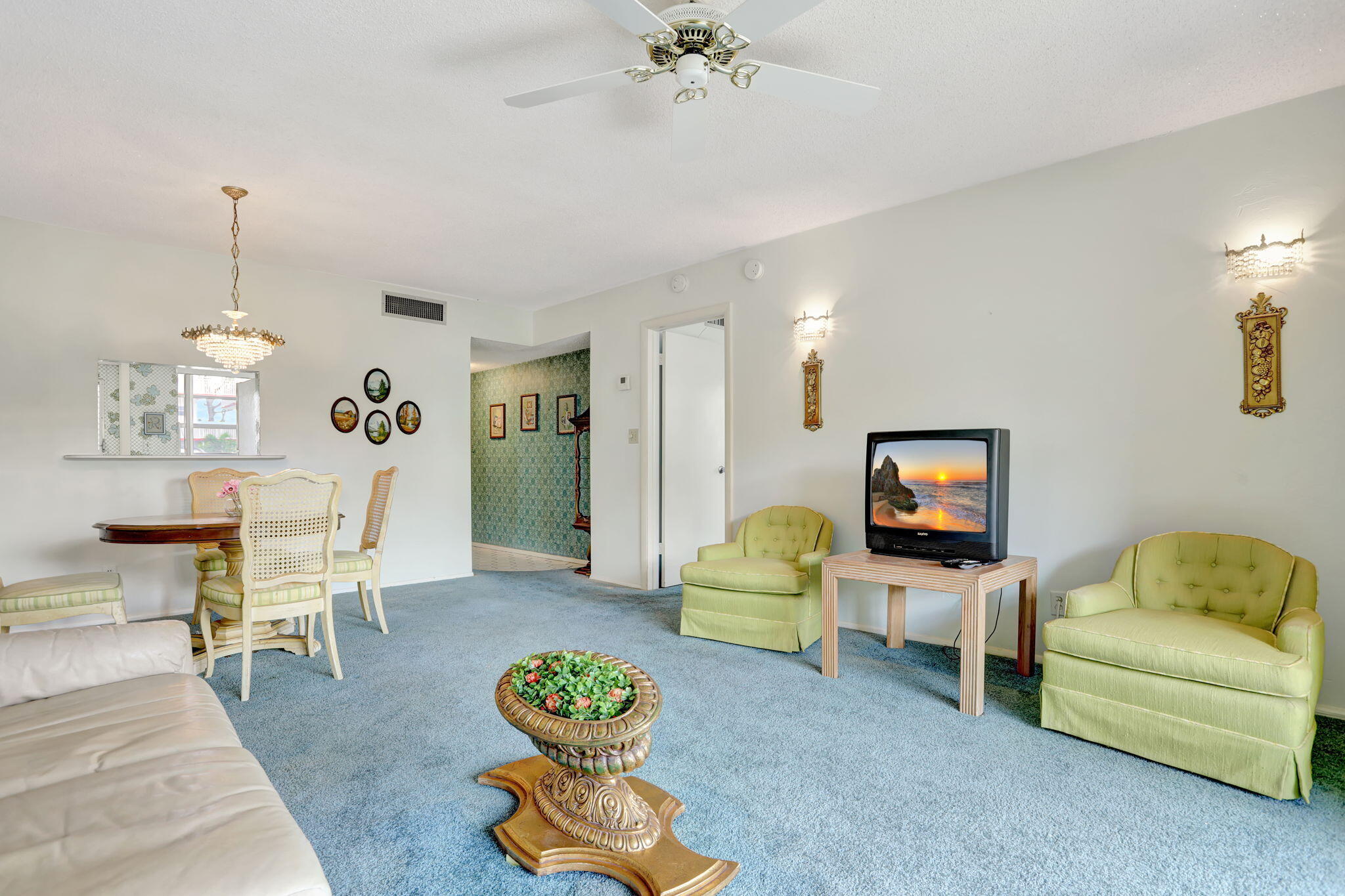 SAPPHIRE CONDO - Residential