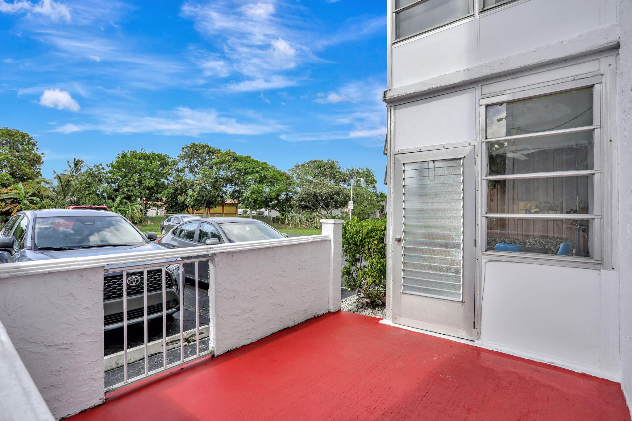 SAPPHIRE CONDO - Residential