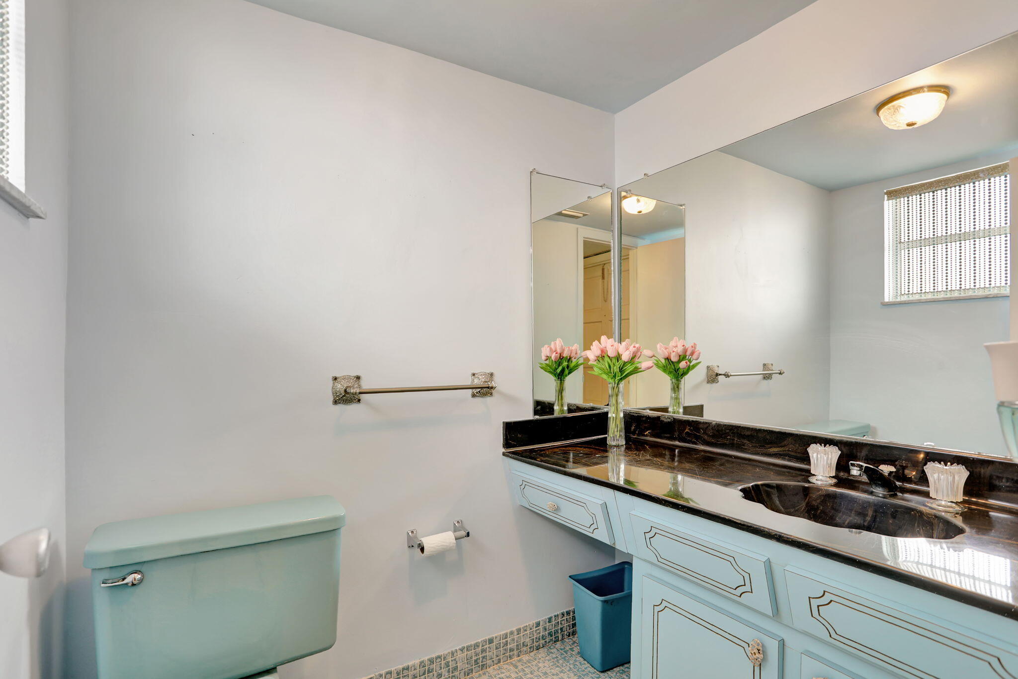 SAPPHIRE CONDO - Residential