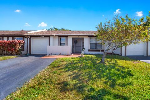 15979 Forsythia Circle Delray Beach FL 33484