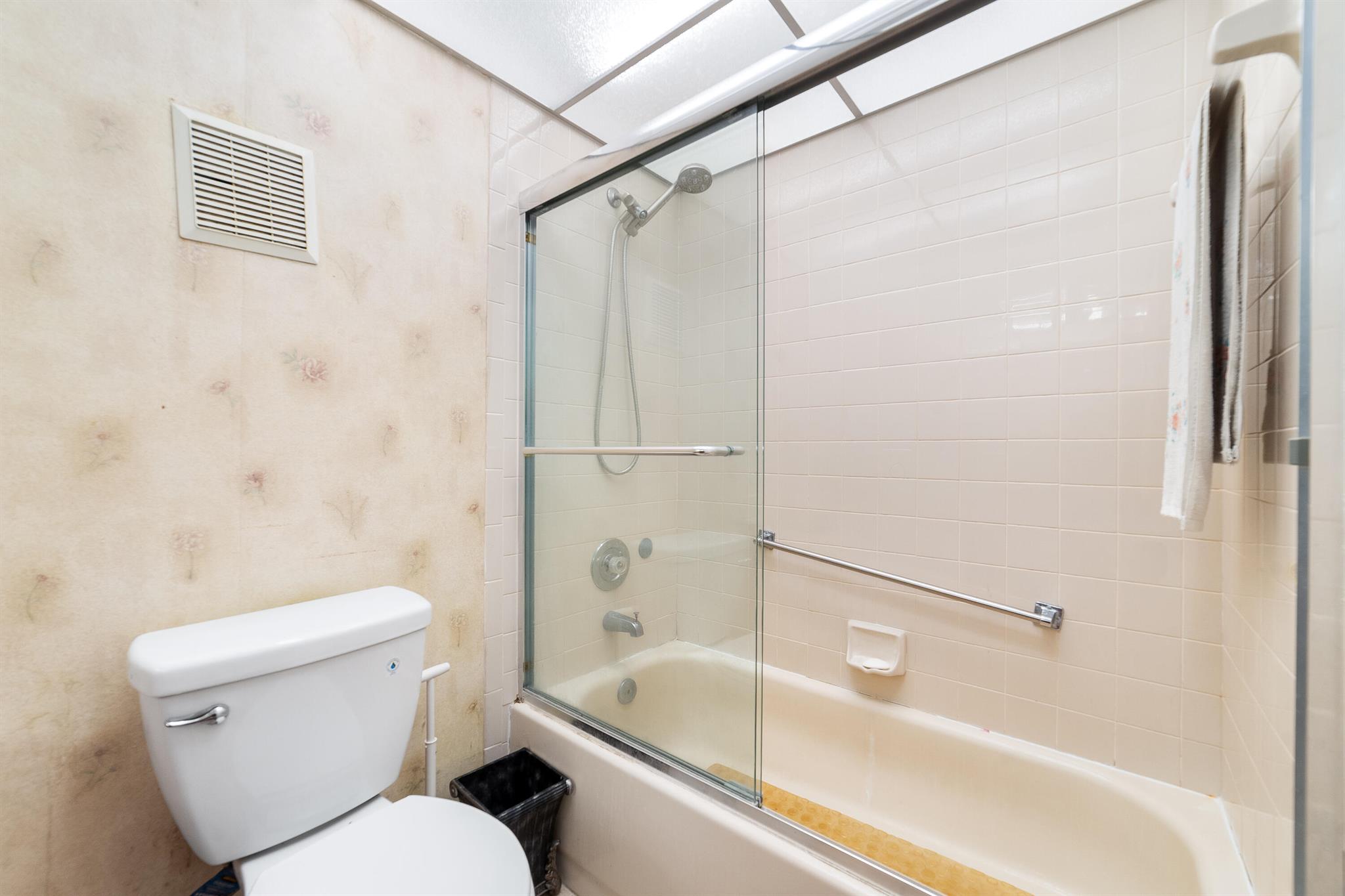 KINGS POINT 13 - Residential