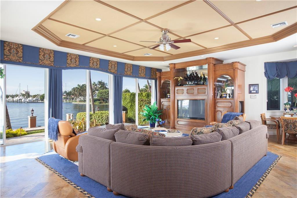 Rio Vista Isles - Residential