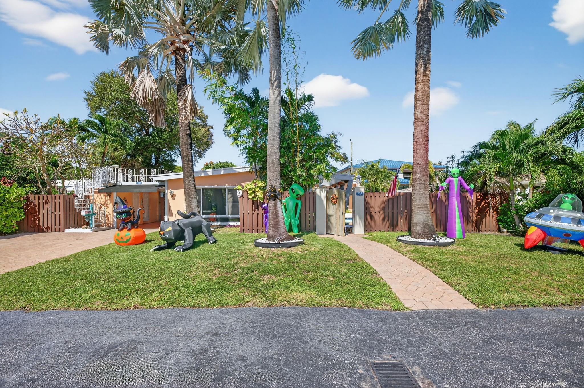 View photos, virtual tours, details... 255 Neptune Ave