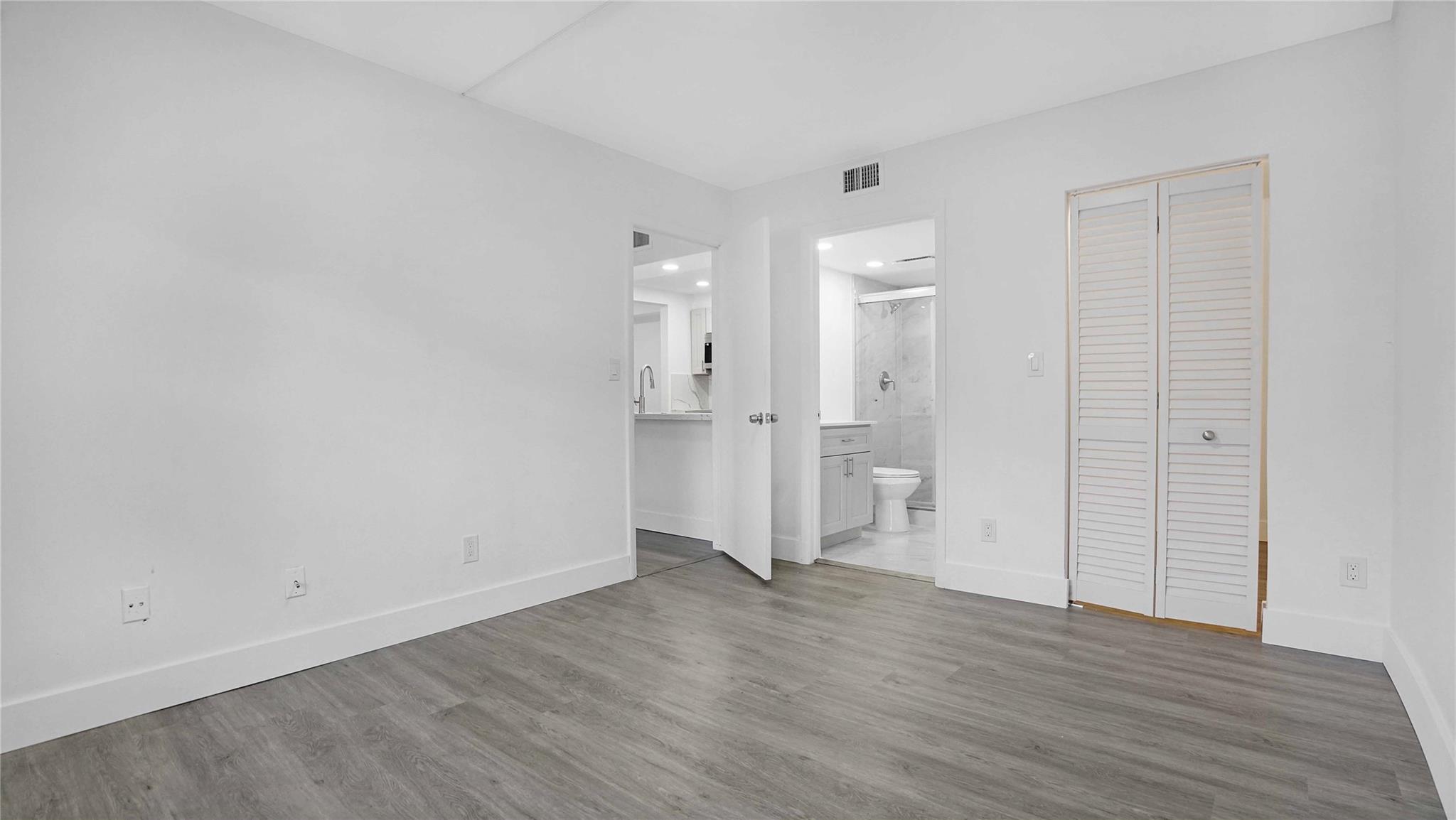 BOCA COVE - Residential Lease