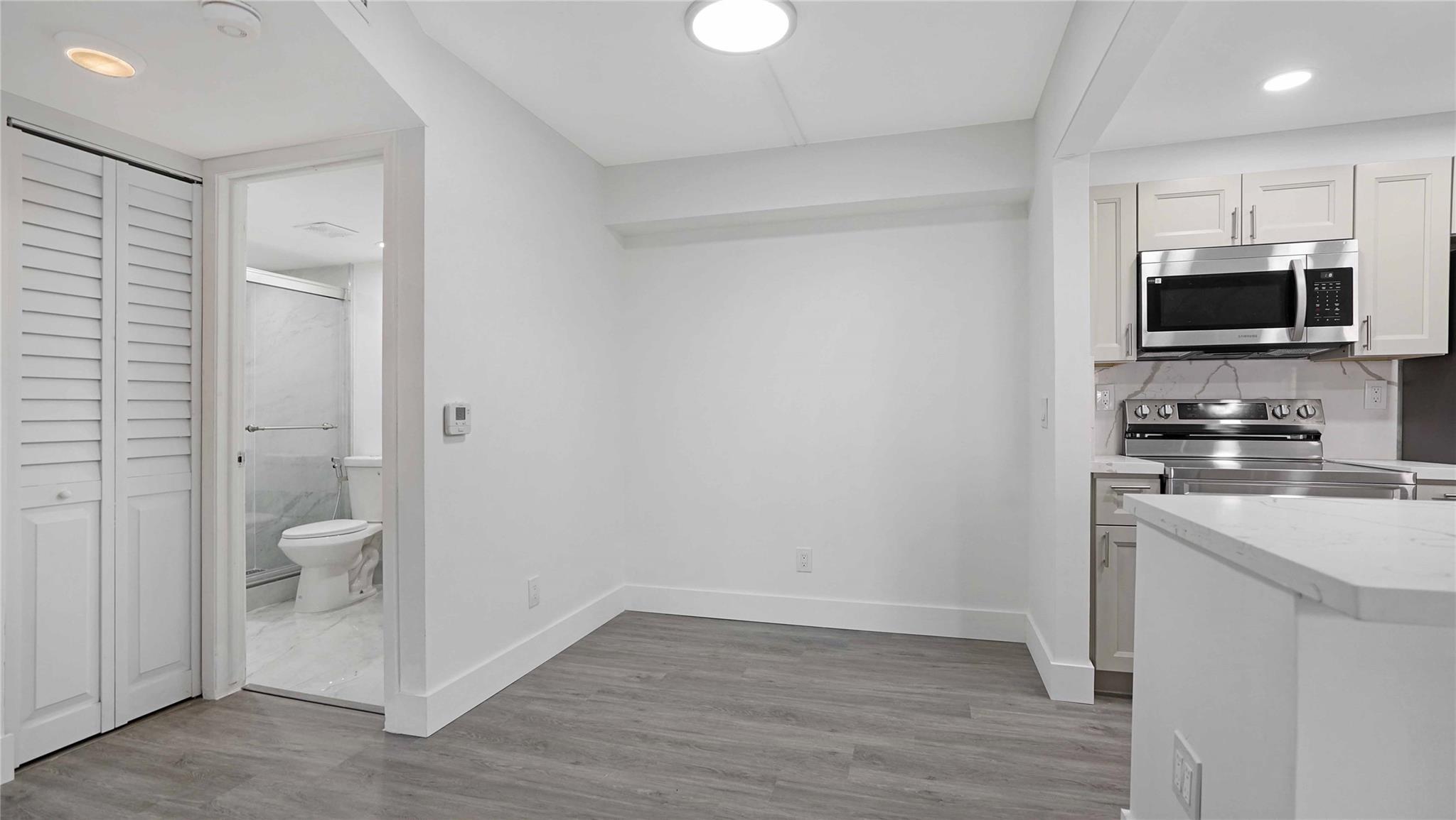 BOCA COVE - Residential Lease