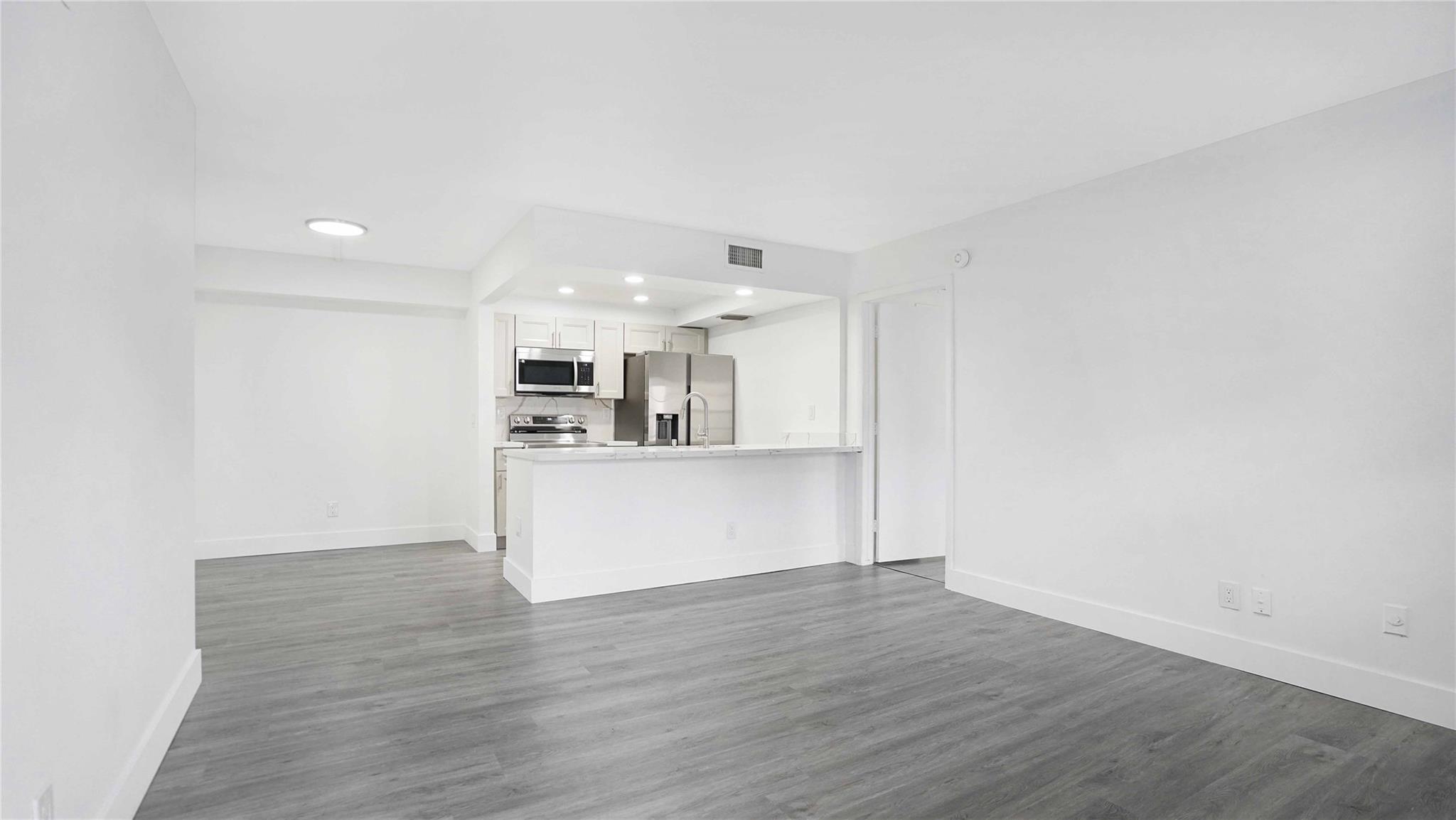 BOCA COVE - Residential Lease