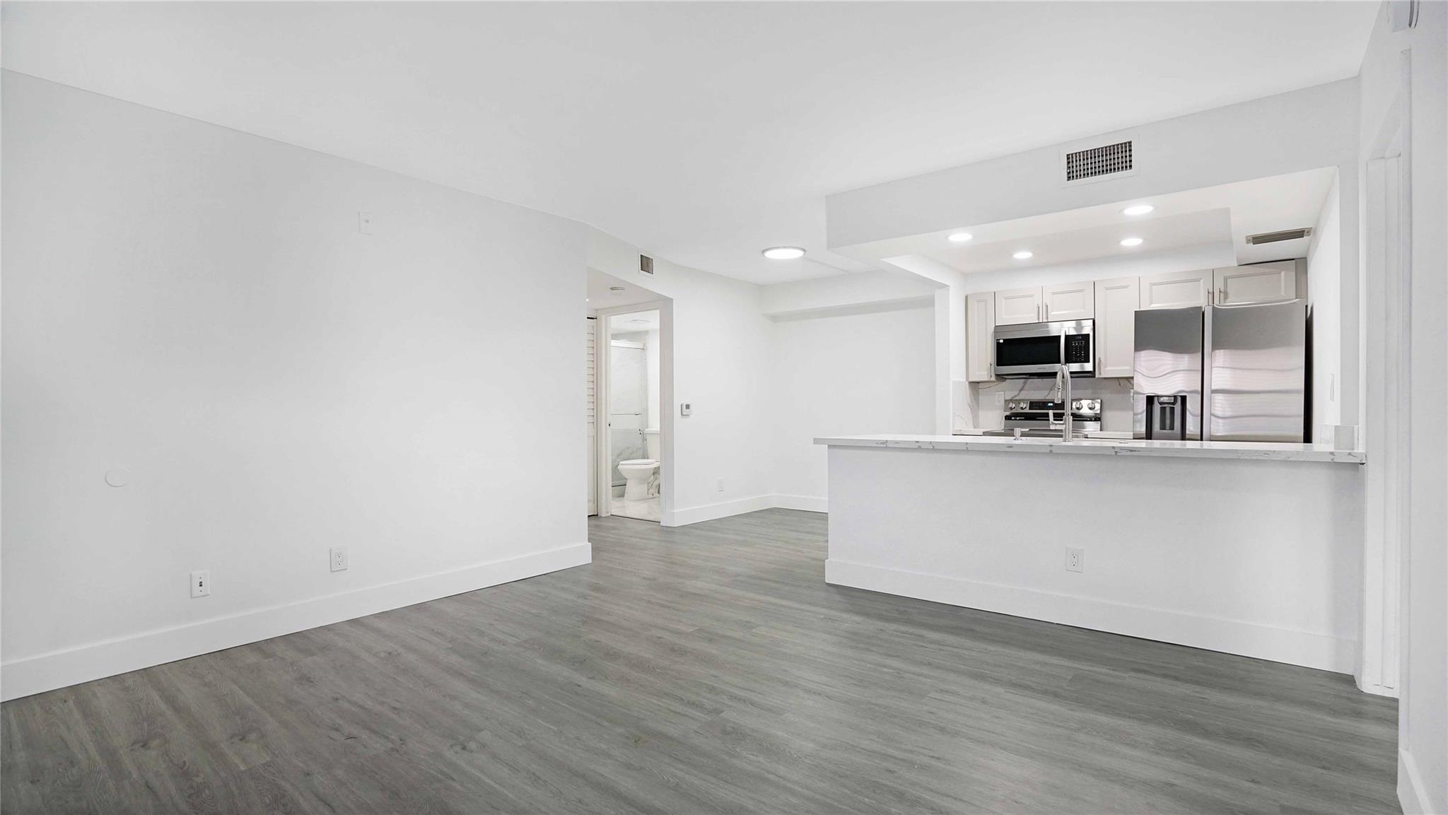 BOCA COVE - Residential Lease