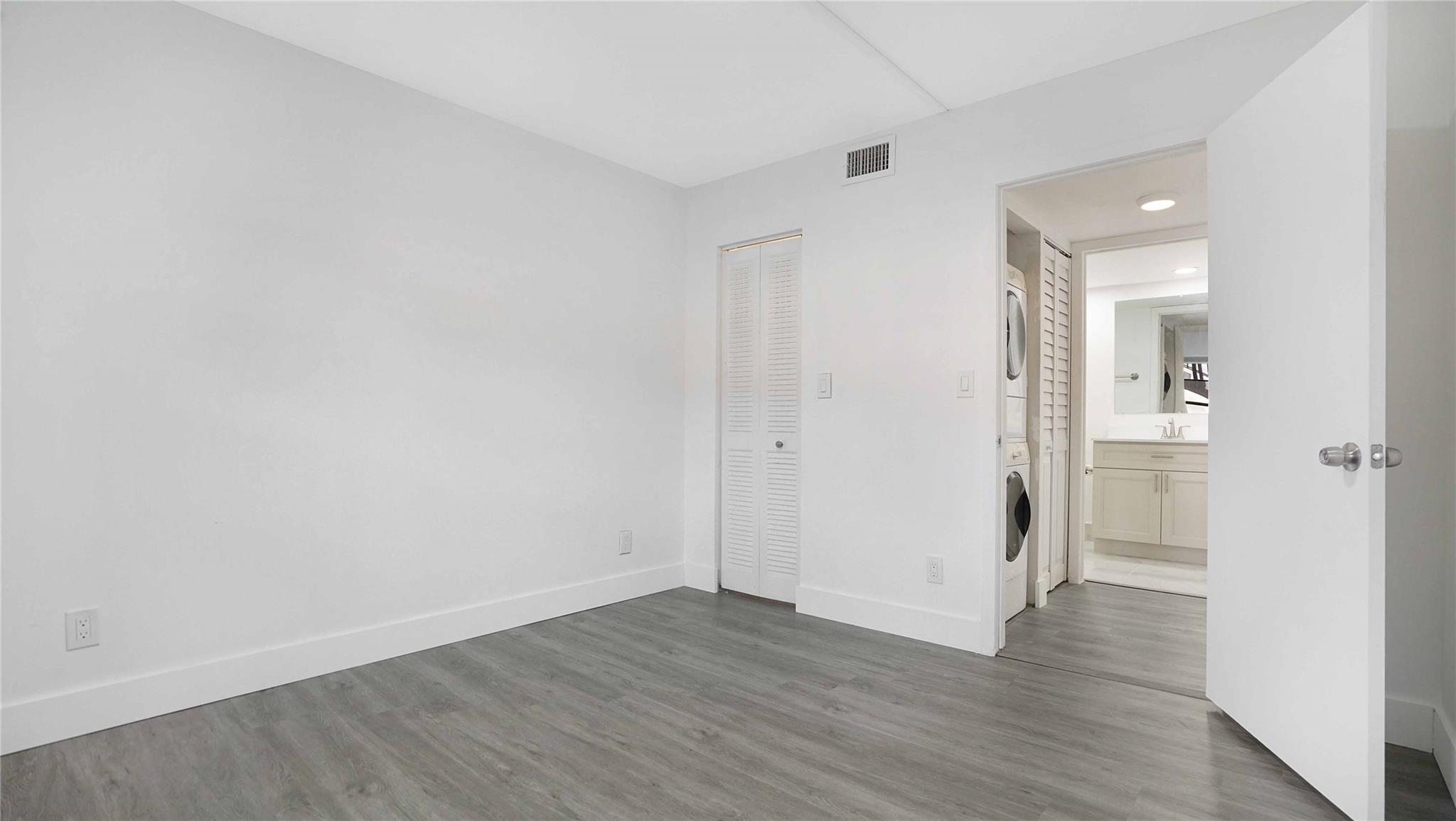 BOCA COVE - Residential Lease