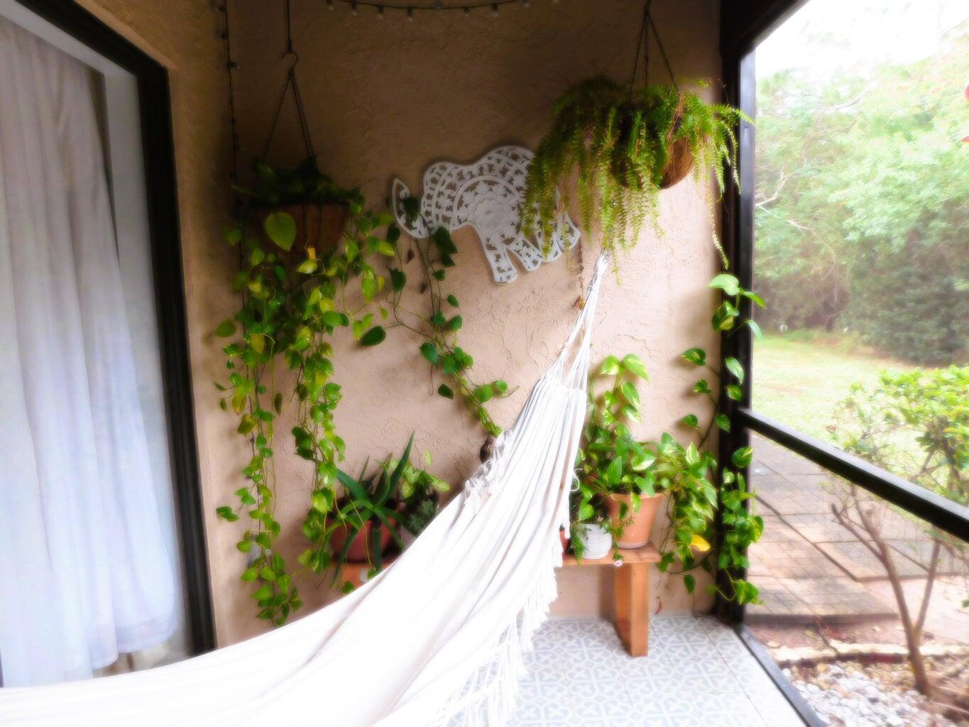 SEAGRASS CONDOMINIUM - Residential Lease