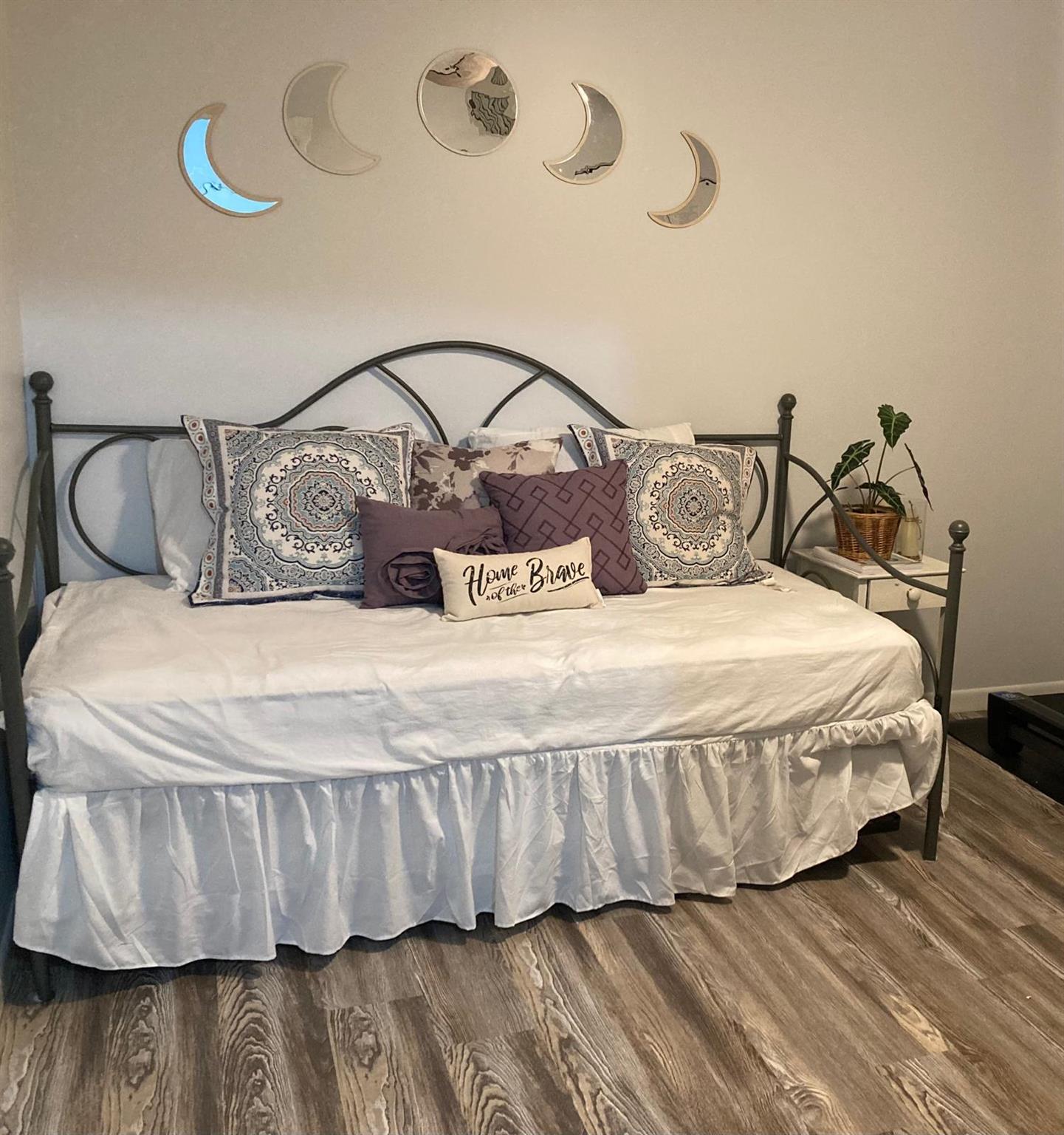 SEAGRASS CONDOMINIUM - Residential Lease