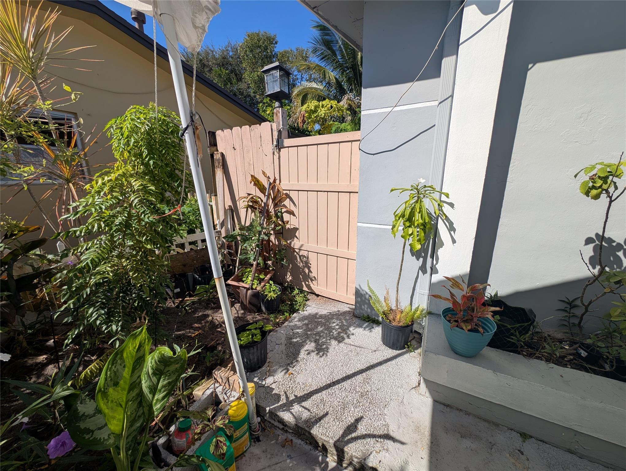 Sunrise Golf Village - Residential Lease