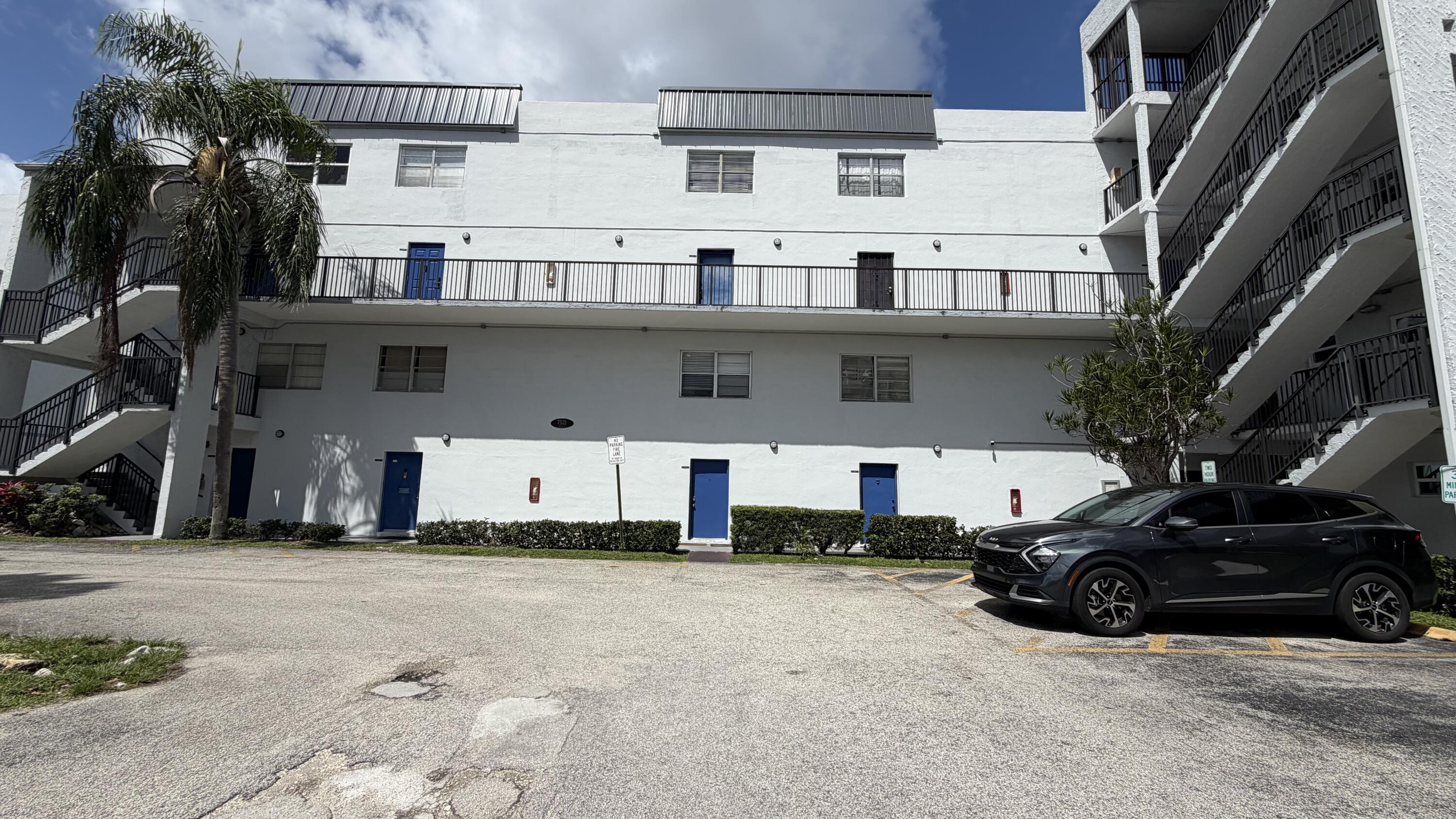 VILLAGE SQUARE CONDO - Residential