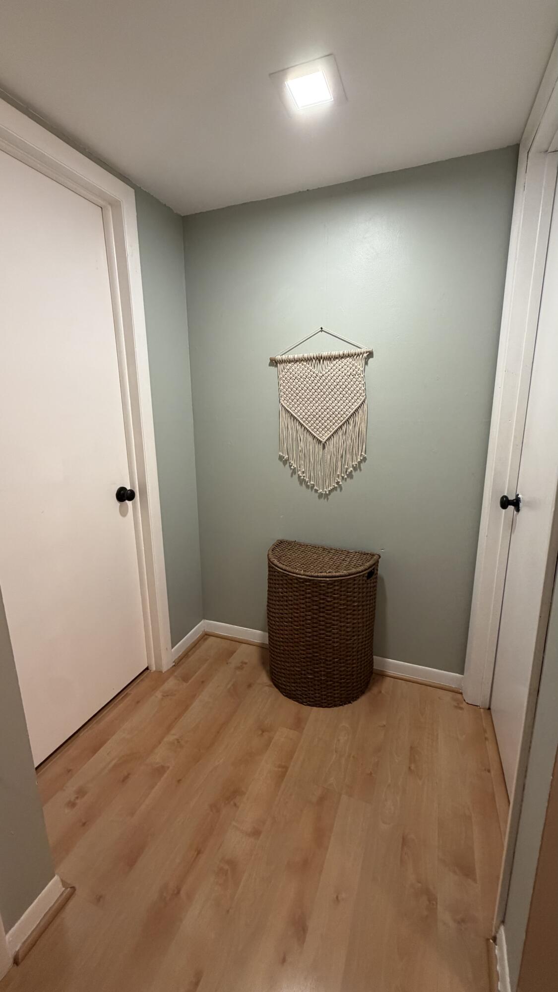 VILLAGE SQUARE CONDO - Residential