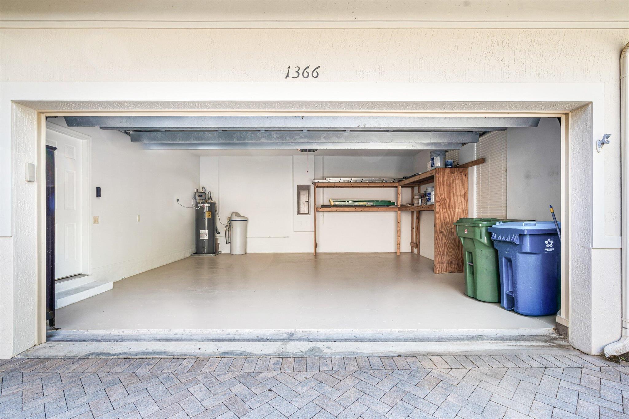 SECTOR 2-PARCELS 17 18 19 - Residential Lease