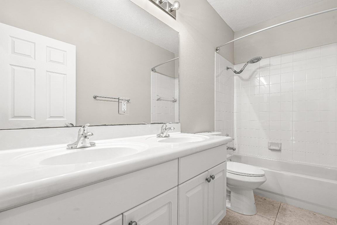 SECTOR 2-PARCELS 17 18 19 & 20 - Residential Lease