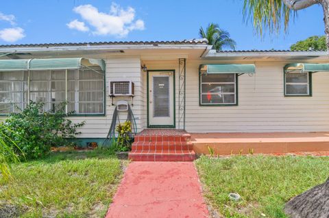 A home in Lake Worth Beach