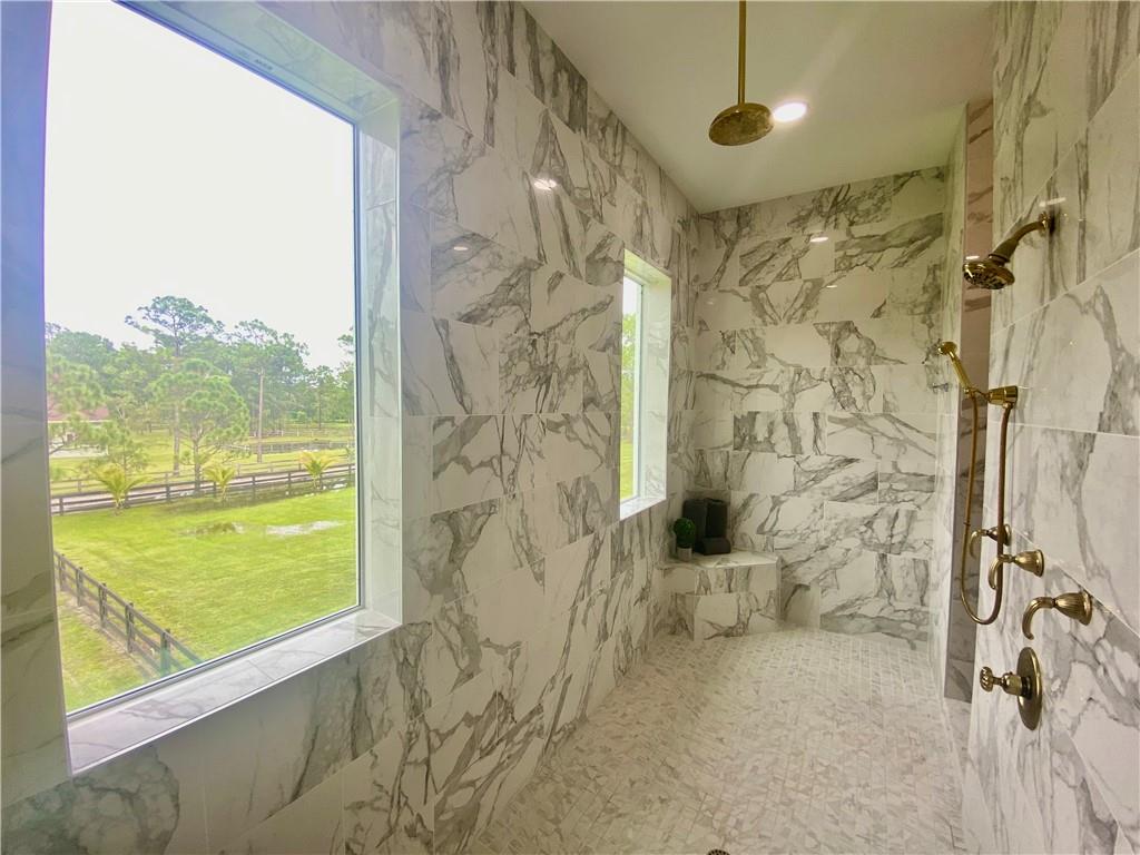 Caloosa 1st Add - Residential
