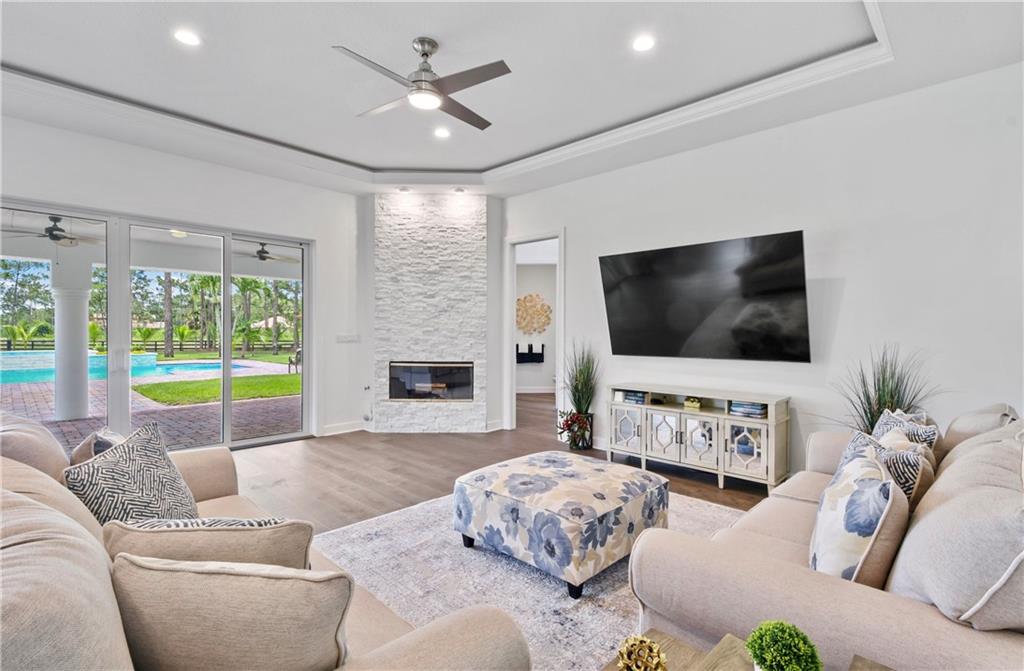 Caloosa 1st Add - Residential