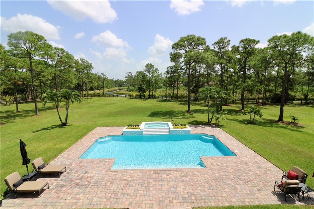 Caloosa 1st Add - Residential