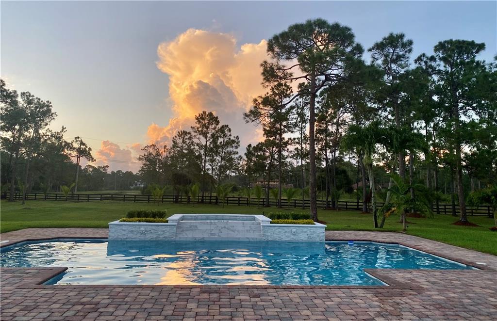Caloosa 1st Add - Residential