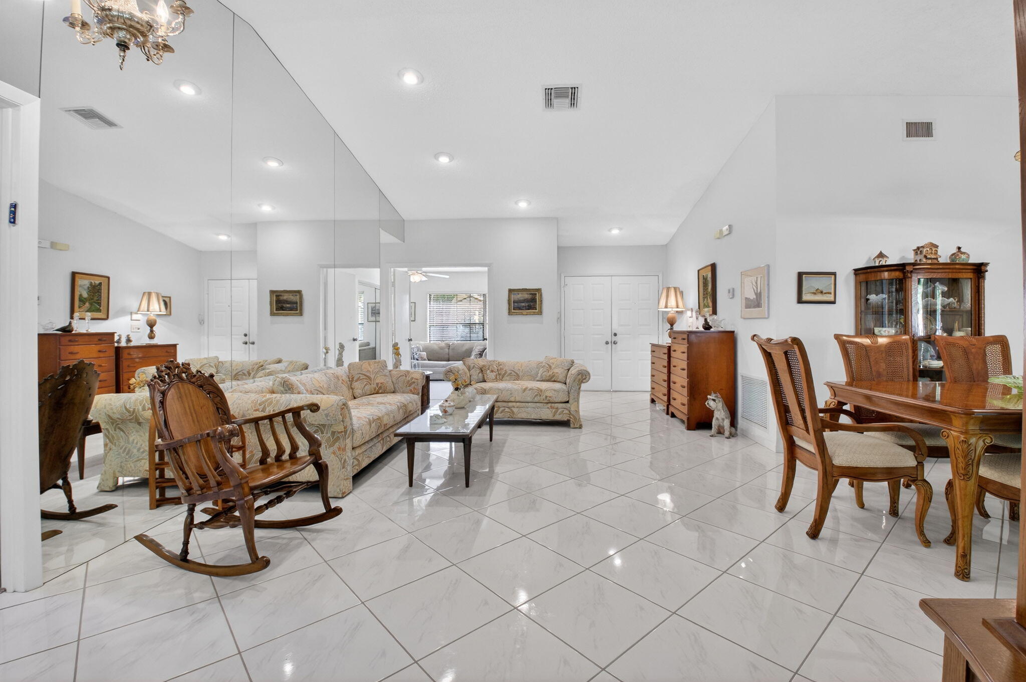 WINDWARD PALM BEACH - Residential