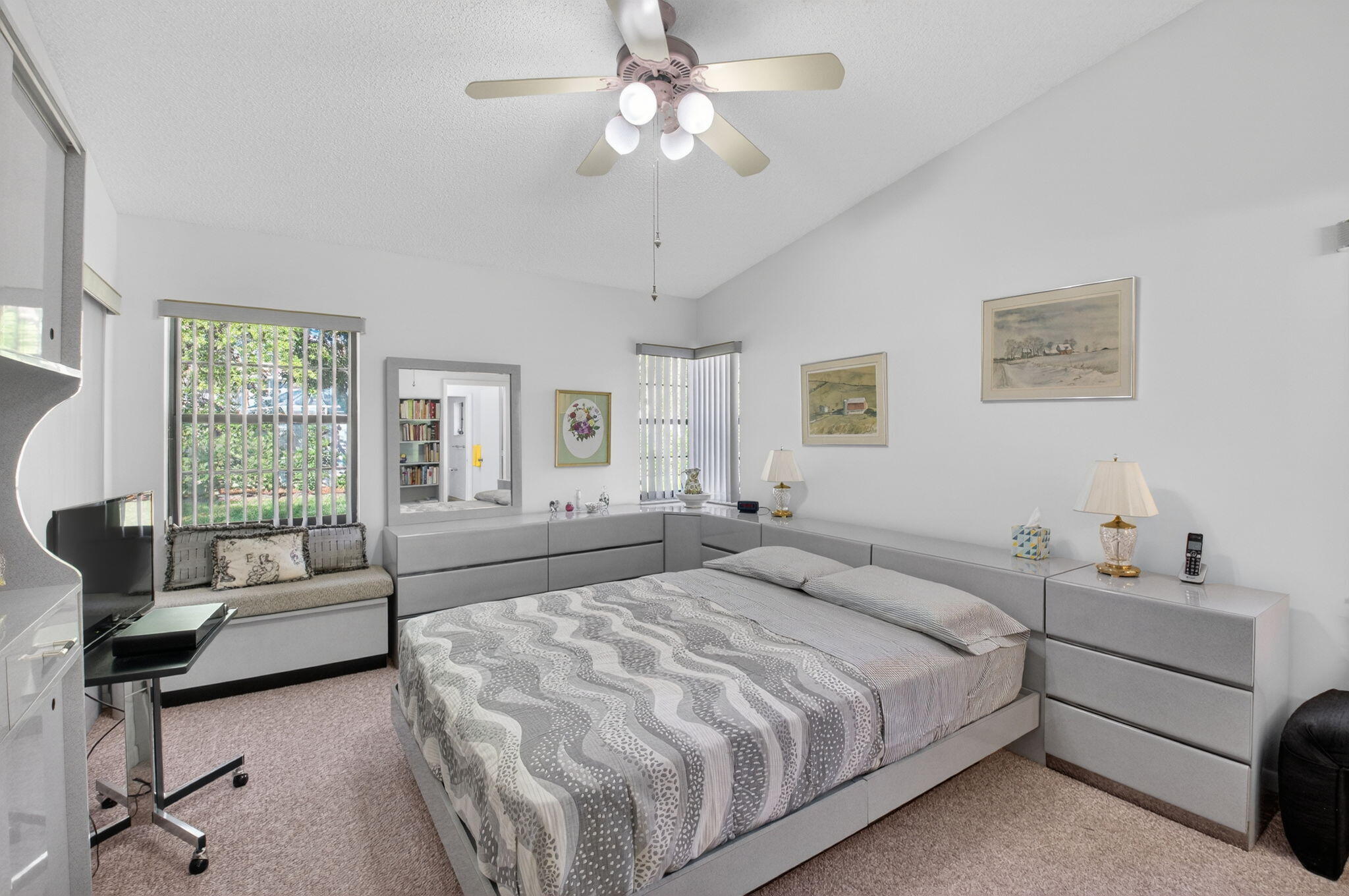 WINDWARD PALM BEACH - Residential