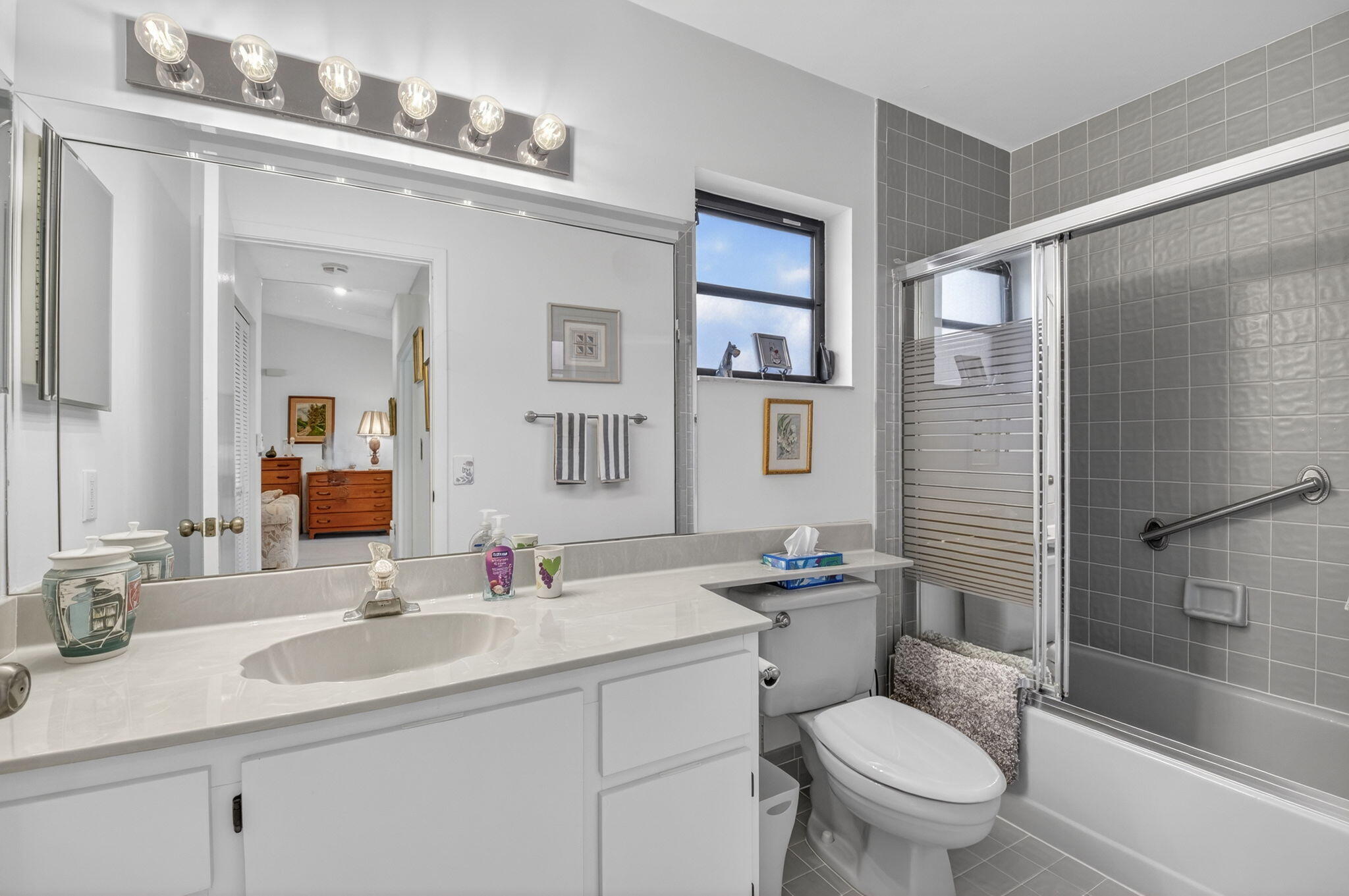 WINDWARD PALM BEACH - Residential