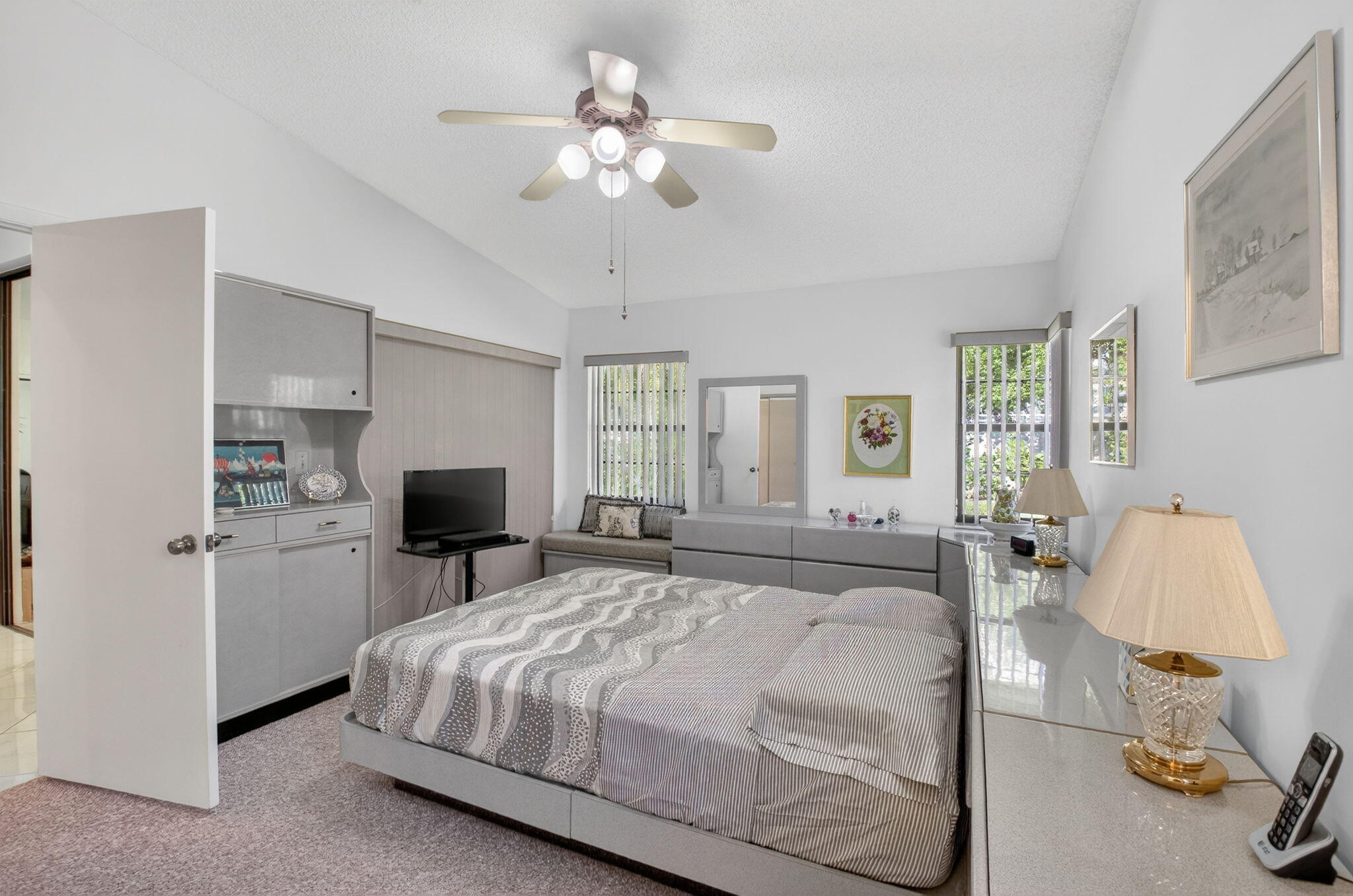 WINDWARD PALM BEACH - Residential